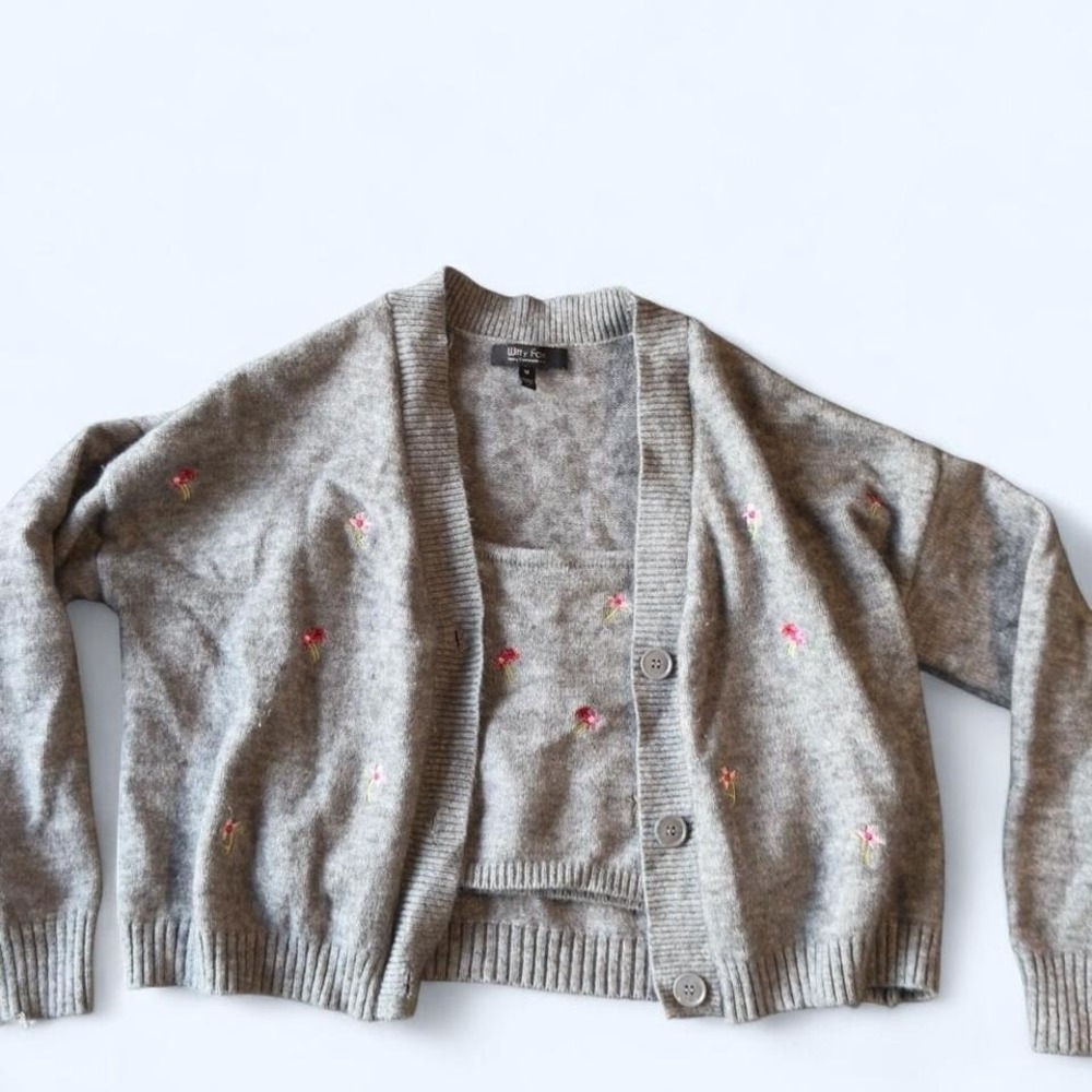Witty Fox embroidered knit cardigan + cami set - Picture 7 of 8